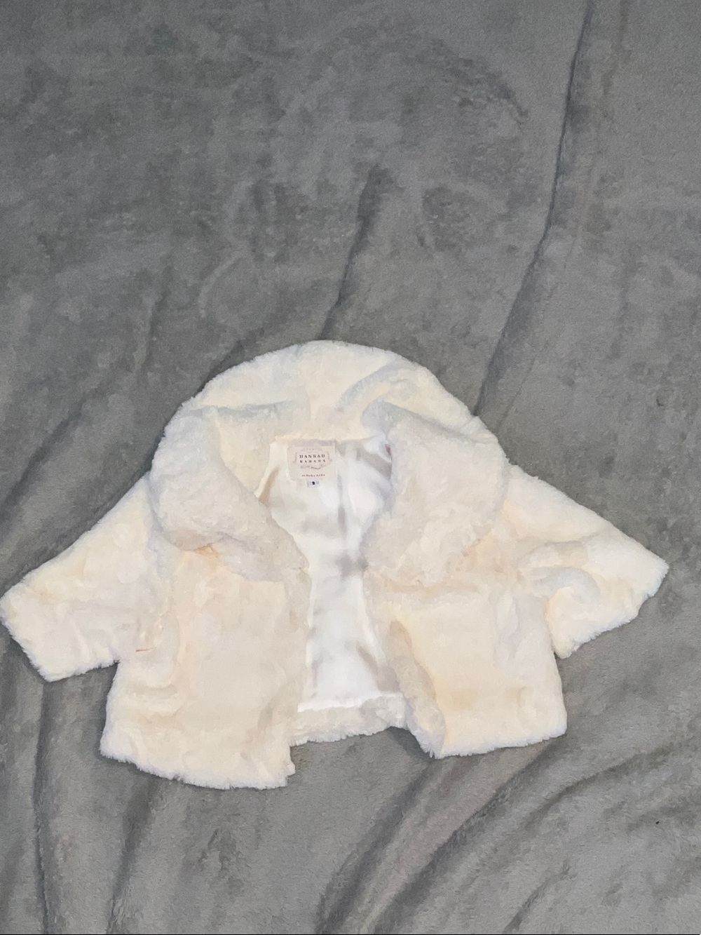 Hannah Cream Faux-Fur Kids Cape Jacket